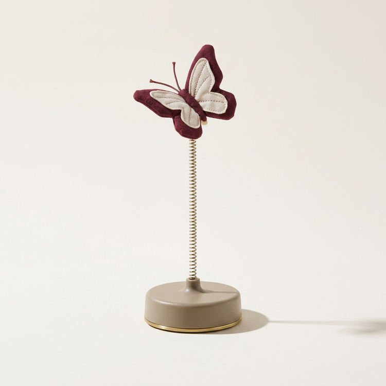 Interactive Cat Toy – Rechargeable Spinning Butterfly